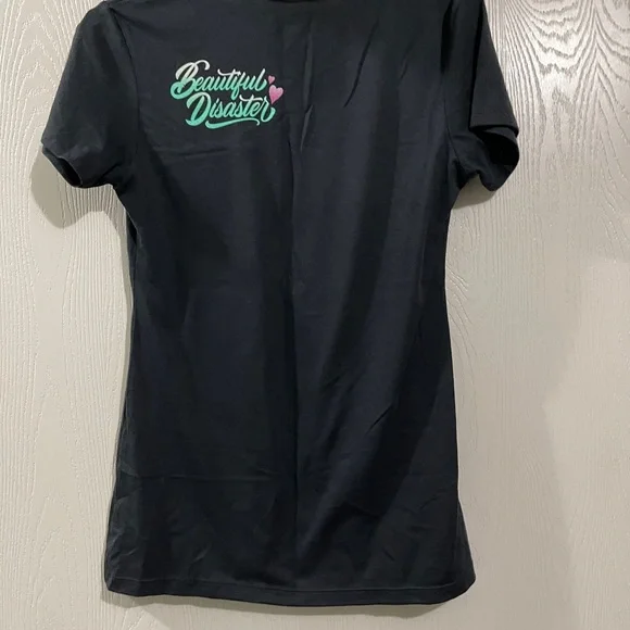 COPY - Authentic Beautiful Disaster scoop tee “unbreakable” - Picture 2 of 4